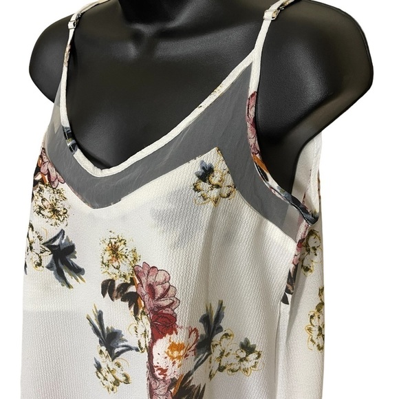 Euc Amaryllis tank, floral/white, size small. - Picture 2 of 8